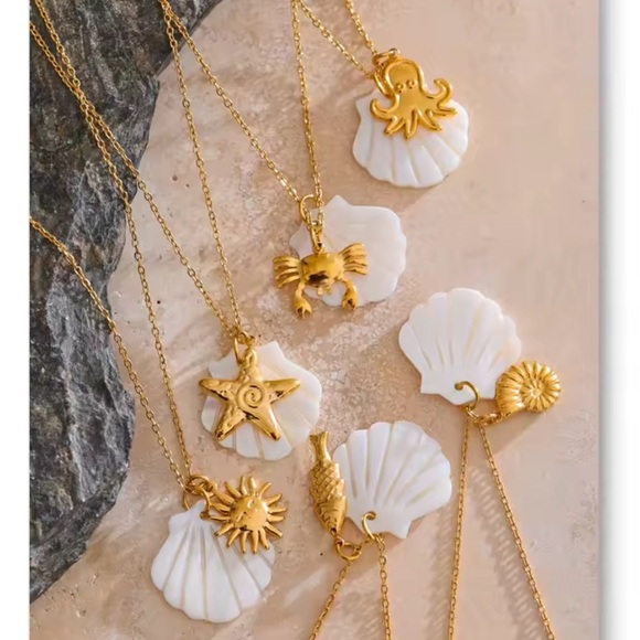 Octopus Gold White Shell 18K Gold Stainless Steel Waterproof Necklace - Picture 4 of 6